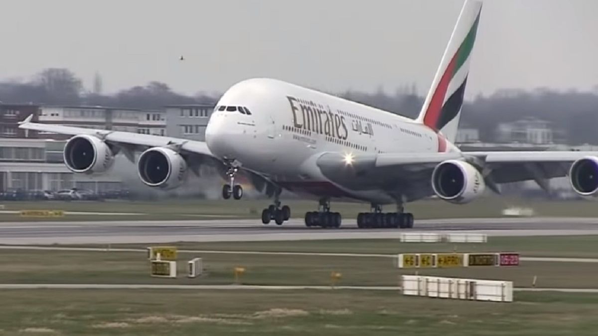 Emirates zapłacą na leczenie, kwarantanne i pogrzeb pasażerów