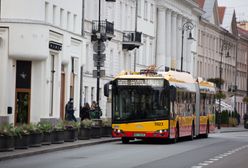 У Варшаві автобус протягнув за собою старшу жінку