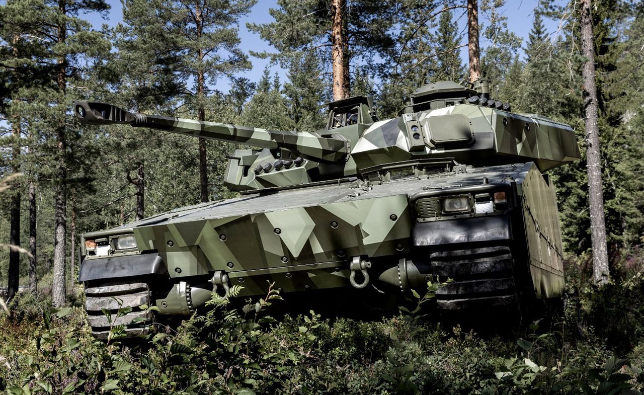 CV9035 MKIIIC with clearly visible radar antennas on the turret.