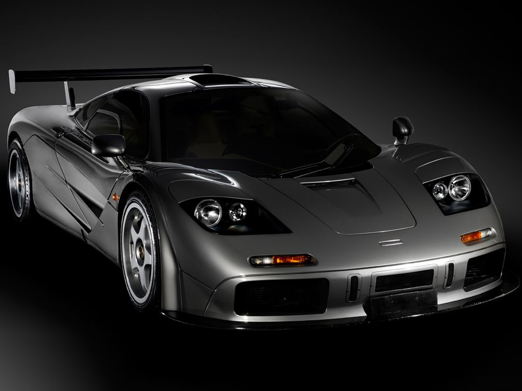 McLaren F1 z pakietem aerodynamicznym