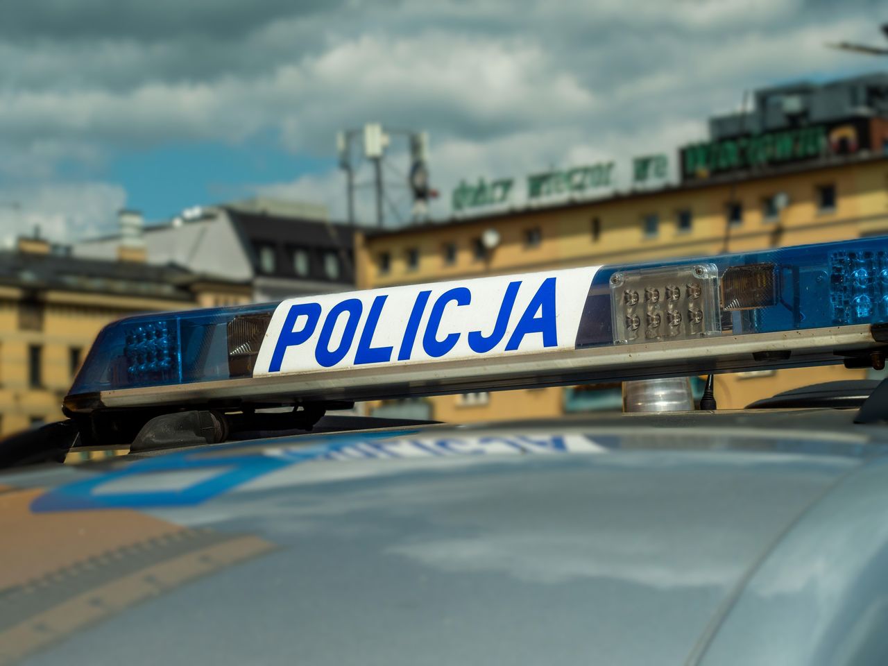 Zatrzymany po dwóch latach poszukiwań. 35-latek powiązany z pseudokibicami wpadł na trasie S12