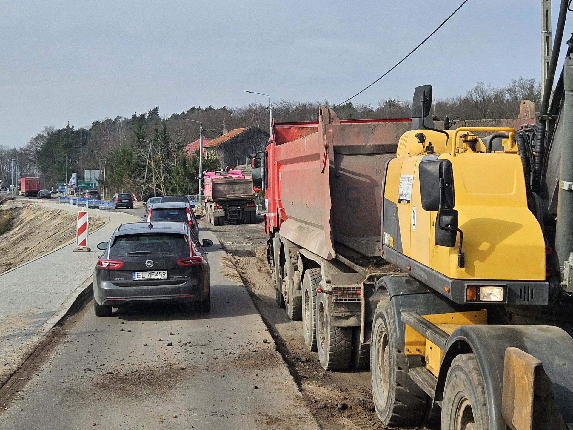 Remonty ulic bardzo utrudniają przemieszczanie się po Mierzei Wiślanej