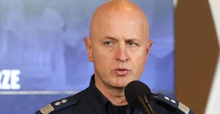 Gen. Szymczyk i afera granatnikowa. Były Komendant Główny Policji usłyszy zarzuty