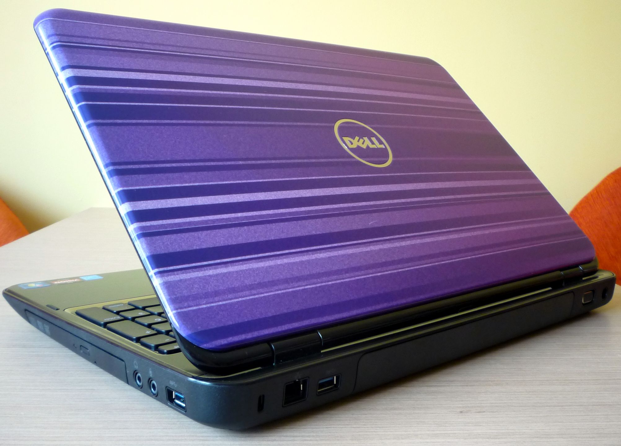 Dell Inspiron Q15R (M5110) - test wersji z APU AMD A8-3500M 4