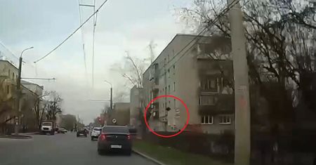 Po kłótni wyrzucił telewizor przez okno. Urządzenie spadło na przechodnia