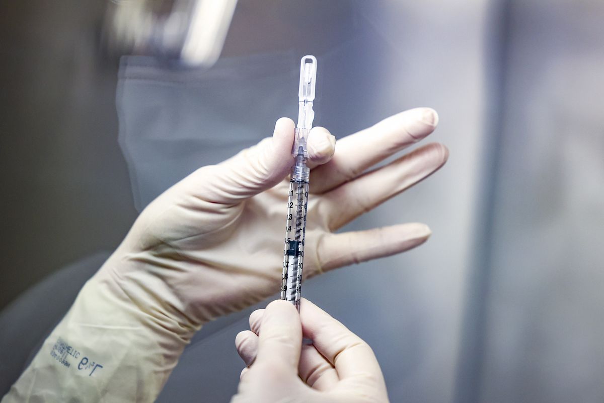 Szczepienia na COVID. Z przychodni w Chorzowie zniknęło 15 ampułek ze szczepionką