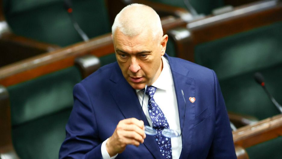 Roman Giertych powrócił do polityki i został posłem X kadencji Sejmu