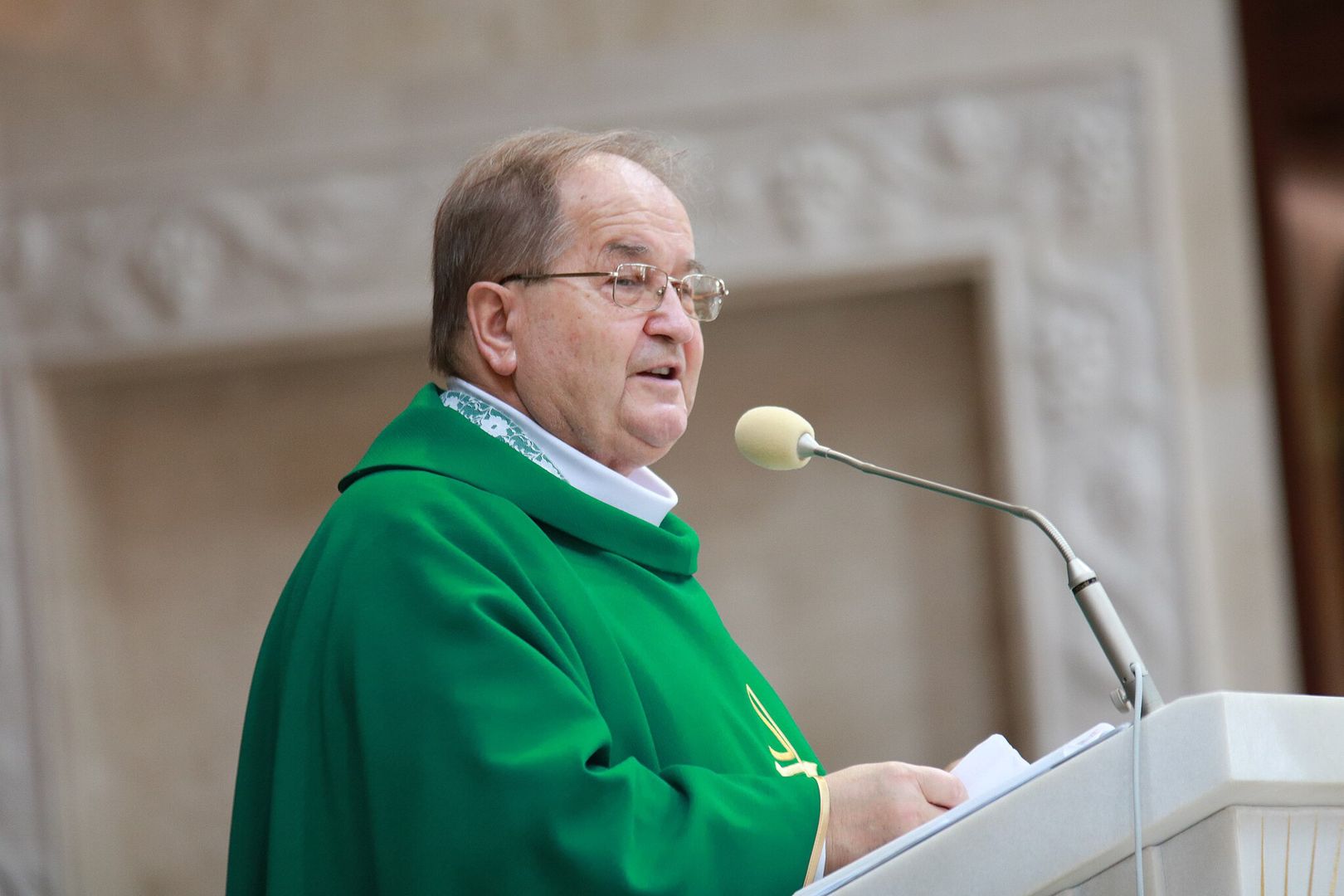 Rydzyk ostro o Hołowni. "Jakbym słyszał Judasza". W tle kontrola NIK