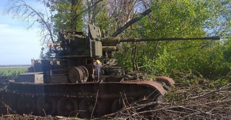 Rosyjski pancerny Frankenstein. Armata z czasów Stalina z czołgiem T-54
