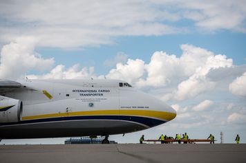 Niemcy potwierdzają: Rosja odpowiada za incydent z dronem na lotnisku w Lipsku