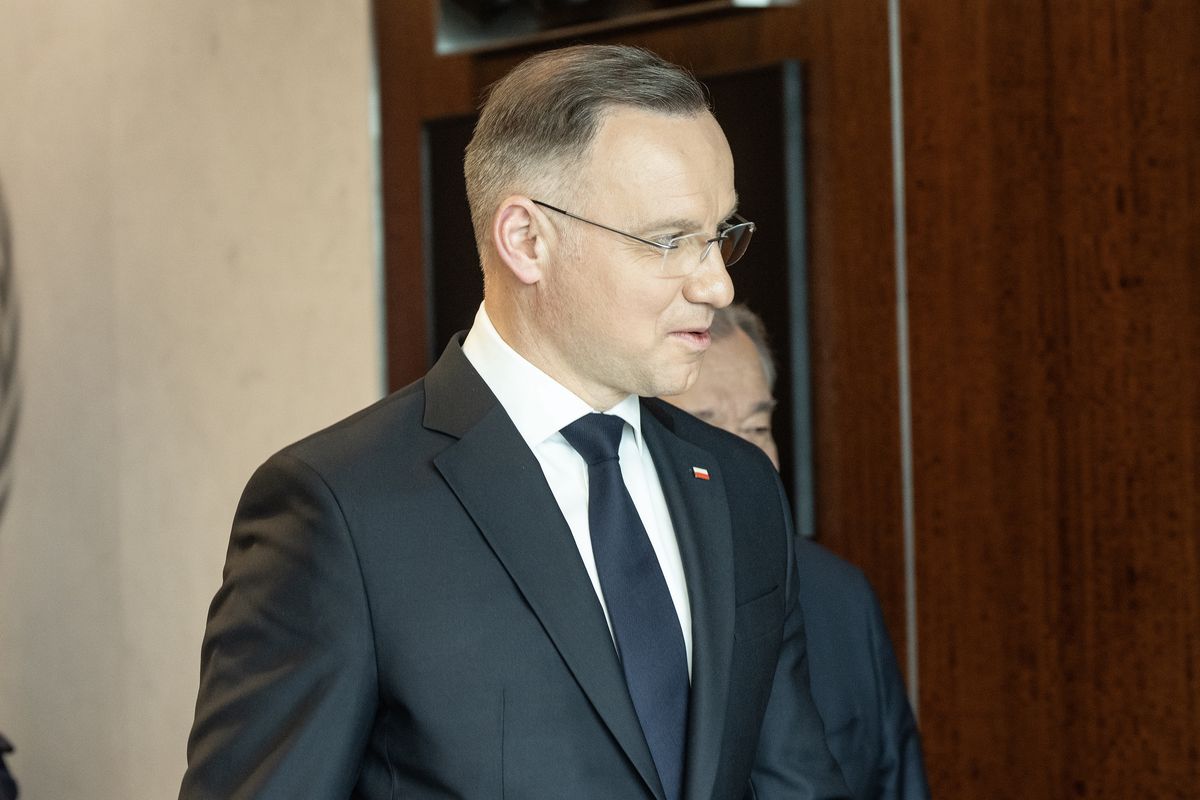 Andrzej Duda, red is bad, ubrania, afera Afera wokół Red is Bad. Duda: noszę ich ubrania, nie ukrywam tego