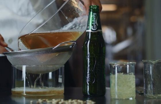 Carlsberg serwuje duńskim kibicom kawior o smaku piwa