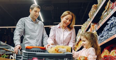 Ekspedientka pyta o kod pocztowy. Czy to legalne? Odpowiedź eksperta