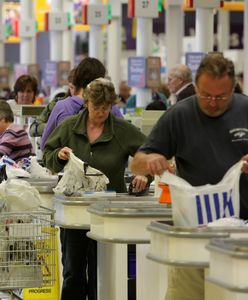 Niedziele handlowe. Najnowszy sondaż: Czy Polacy nadal chcą zakazu handlu?