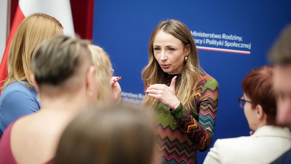 Agnieszka Dziemianowicz-Bąk, że docelowo projekt ma być gotowy w maju