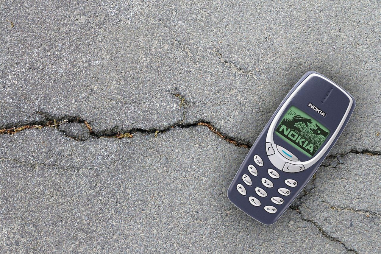 Nokia zapowiada pożegnanie z pokrowcami. Wzmacniane smartfony wracają do łask