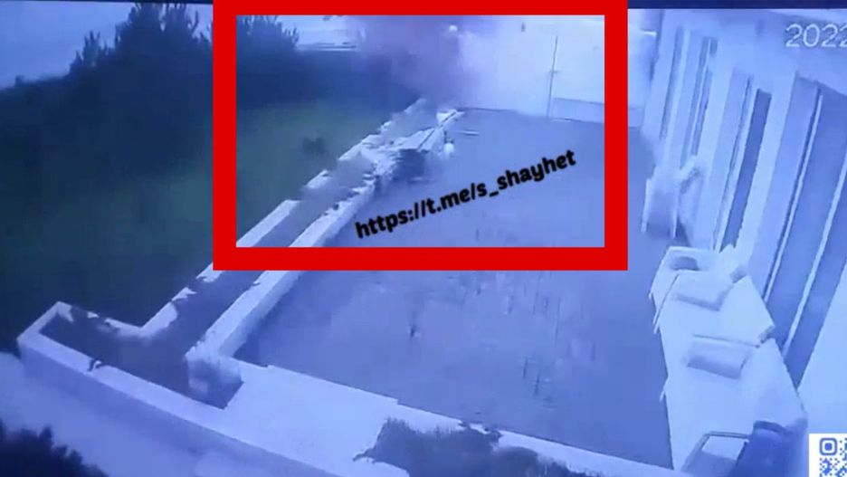 Rosyjska mina morska uderzyła w brzeg i eksplodowała w oku monitoringu.