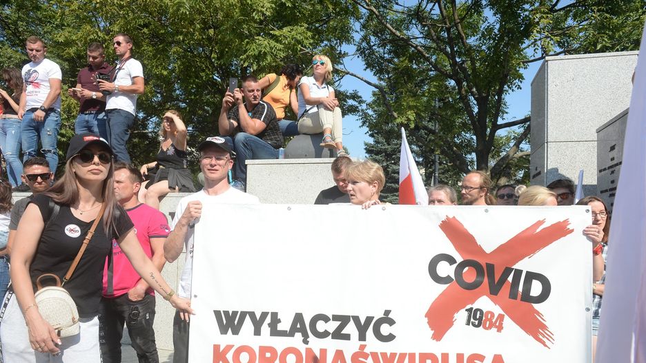 Protest przeciwko obostrzeniom