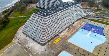 Budowa hotelu i zejścia na plażę. Mamy nowe informacje ws. Gołębiewskiego