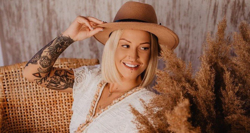 "Hotel Paradise". Dominika pokazała się w sukni ślubnej. Zamieściła tajemniczy wpis
