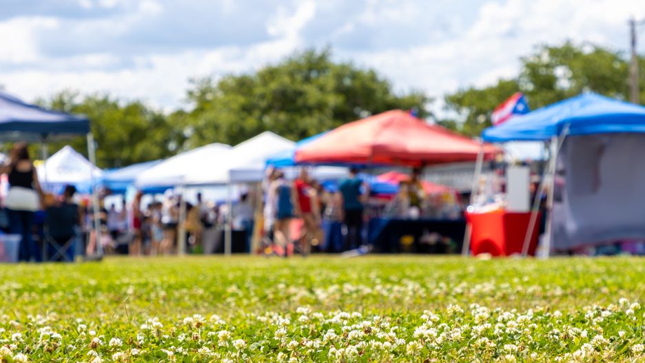 festival, fair, carnival, weekend, fun, park, tent, grass, booth, vendor, summer, ground, activity, culture, cultural, art, church, event, blurry, defocused, background, attendance, attend, sell, buy, outdoor, outside