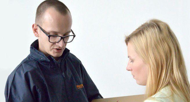 Tanie przesyłki pocztowe z Chin szkodzą polskim firmom