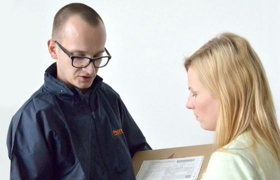 Tanie przesyłki pocztowe z Chin szkodzą polskim firmom