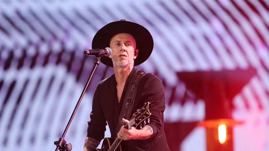 Adam "Nergal" Darski
Gliwice, 22.04.2023. Adam "Nergal" Darski wyst�pi� podczas gali muzyki rozrywkowej i jazzowej Fryderyk Festiwal 2023, 22 bm. w Arenie Gliwice. (awol) PAP/Zbigniew Meissner
Zbigniew Meissner
fryderyk festiwal 2023, fryderyki, gala, Gala Muzyki Rozrywkowej i Jazzu, muzyczne, nagroda, nagrody