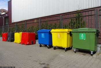 Kod wszystko ujawni. Teraz się okaże, kto miesza w śmieciach