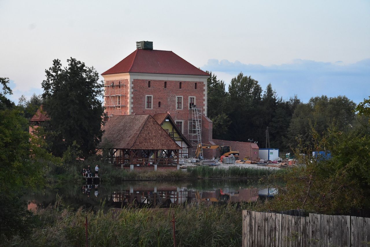 Gołańcz: Prace na terenie zamku zmierzają ku końcowi