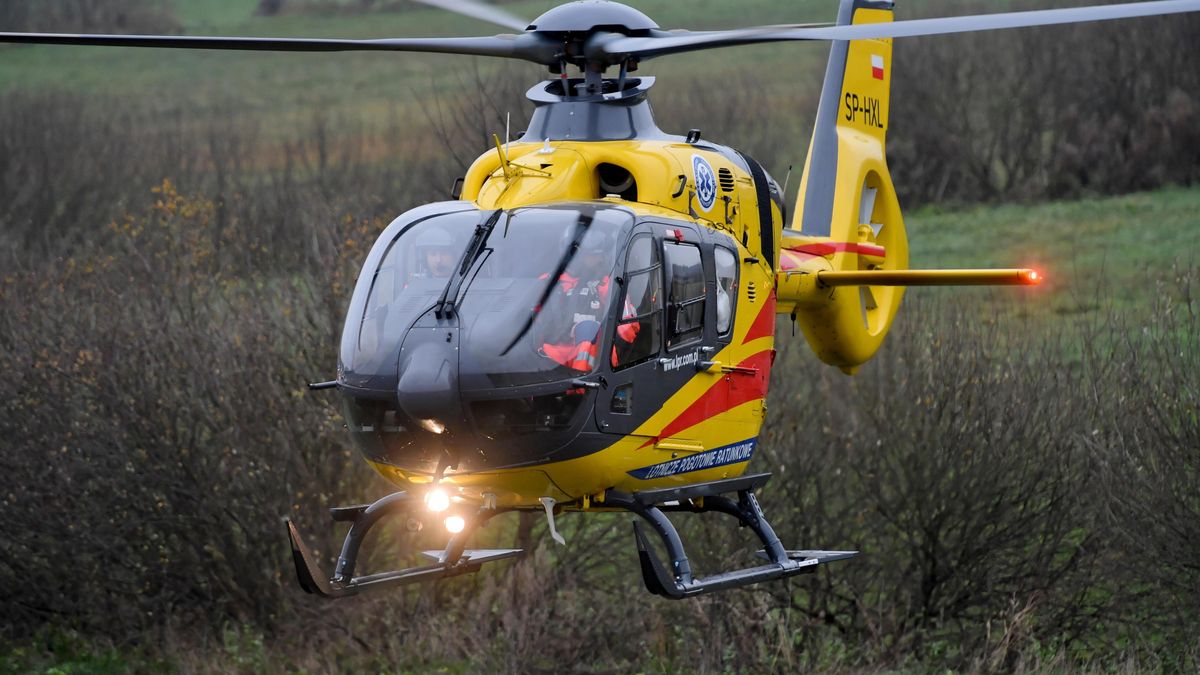 Helikopter LPR  zabrał mężczyznę w stanie krytycznym do szpitala.
