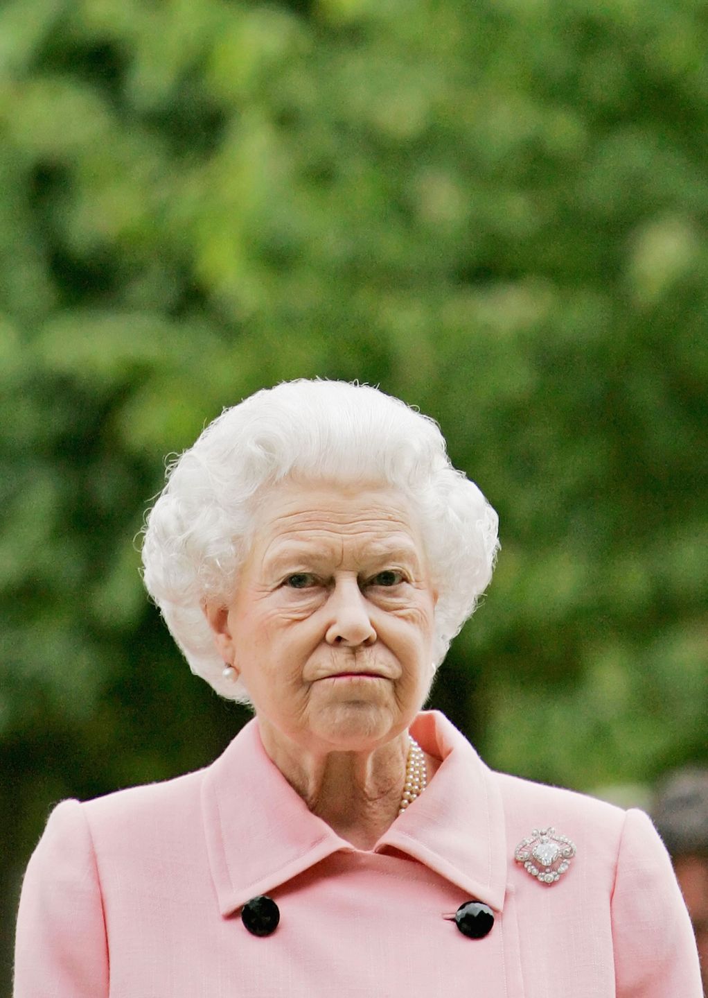Wywiad Meghan i Harry'ego był zemstą na królowej? Eksroyals miał być "wściekły" na babcię
