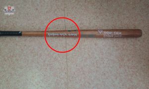 Zdumiewające, co miał napisane na kiju. Właśnie nim atakował ludzi