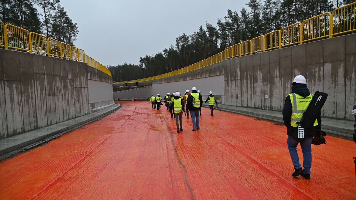 Budowa tunelu pod ?win?
PHOTO DOMIN SE/SUPER EXPRESSSWINOUJSCIEBUDOWA TUNELU  LACZACEGO SWINOUJSCIE ZE STALYM LADEMN/Z TUNEL W BUDOWIE06.02.2023ZGODA NA WIZERUNEKWSZYSTKIE ZDJECIA NA HTTP://AGENCJA.SE.COM.PLTUNEL,SWINOUJSCIE,BUDOWA
DOMIN