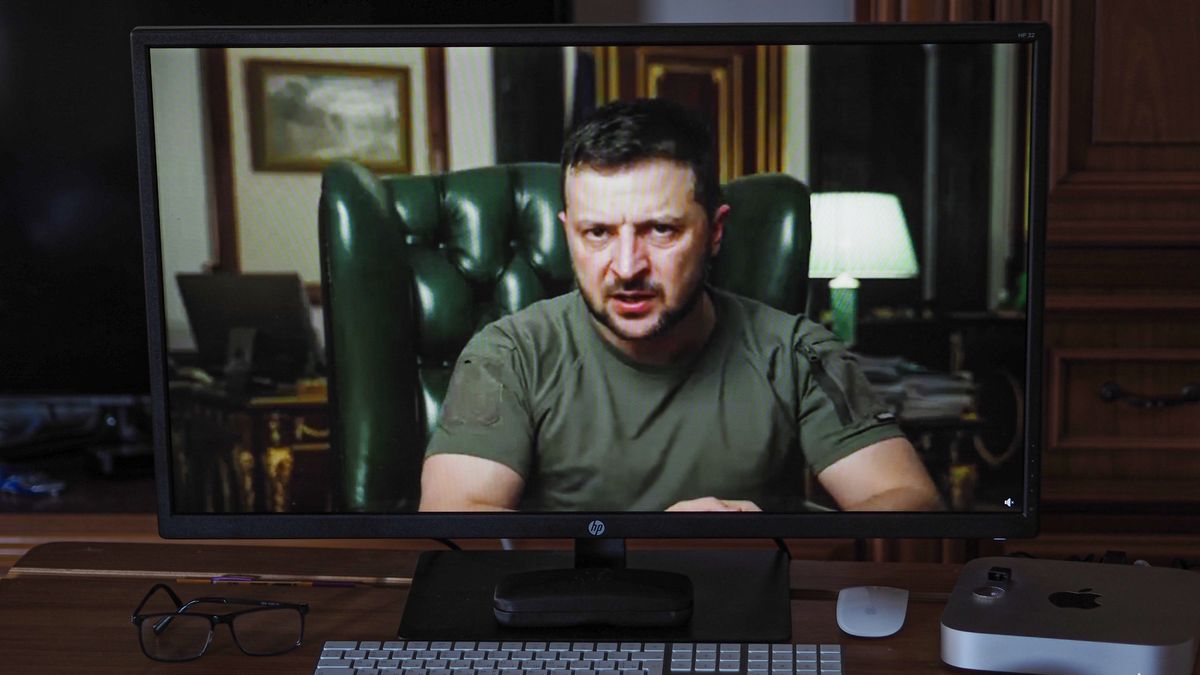 GERMANY - 2022/07/19: A screen shot showing the President of Ukraine Volodymyr Zelensky during his televised address where he said that if the Russian threat to shipping in the Black Sea can be removed, this will alleviate the severity of the global food crisis. (Photo by Igor Golovniov/SOPA Images/LightRocket via Getty Images)
