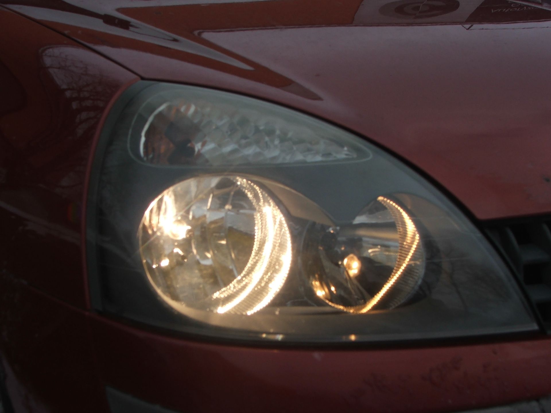 Reflektor z dotychczasową zarówką Philips