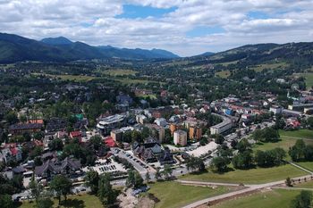 Pogoda w Zakopanem. Prognoza na wtorek 23 grudnia. Wieczorem przelotny śnieg i lekki mróz