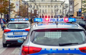 Fałszywa inwestycja z wizerunkami znanych osób. Mieszkanka Buska-Zdroju straciła blisko 90 tys. zł