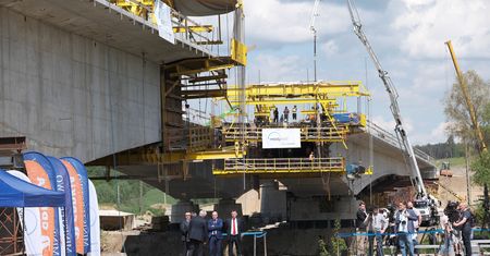 Via Carpatia w Polsce. Drogowy projekt PiS w powijakach. Z planowanych 700 km, zbudowano 75 km