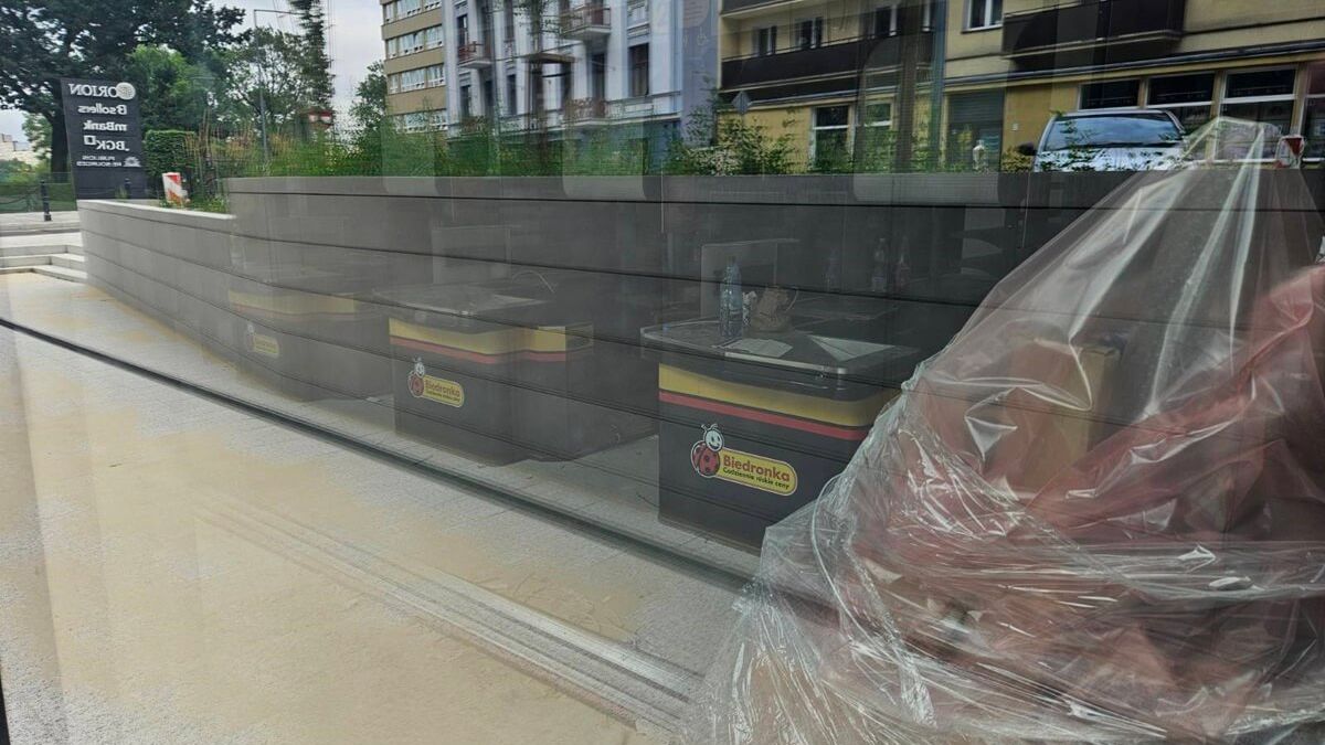 Przygotowania nowego sklepu Biedronka przy ul. Wieniawskiej w Lublinie