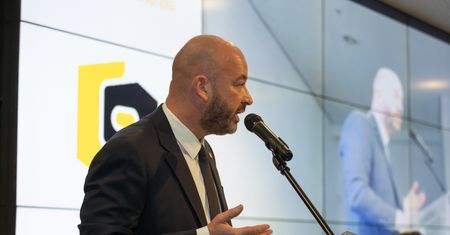 Katastrofa smoleńska. Jacek Sutryk oddał hołd ofiarom. "Pamiętam dobrze tamtą sobotę"