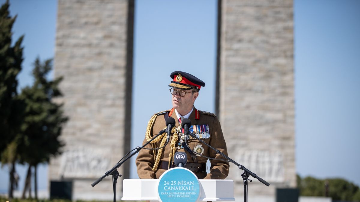 Sir Patrick Sanders ostrzega przed III Wojną Światową. Wymienia trzy państwa i datę.