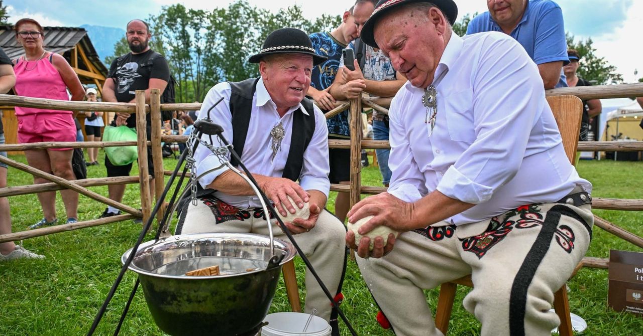 Zakopane: Tak powstaje oscypek. Pokaz bacowskiego rzemiosła