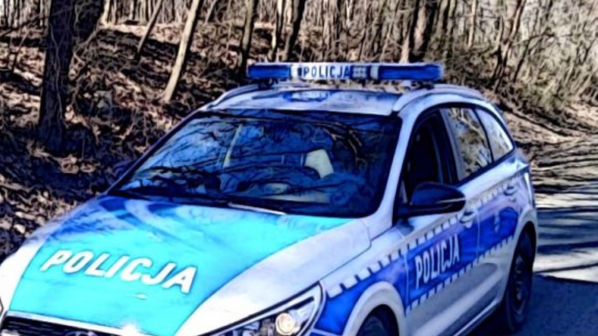 Policjanci uratowali 58-latka, który usiłował popełnić samobójstwo. Zdążyli w ostatnim momencie 