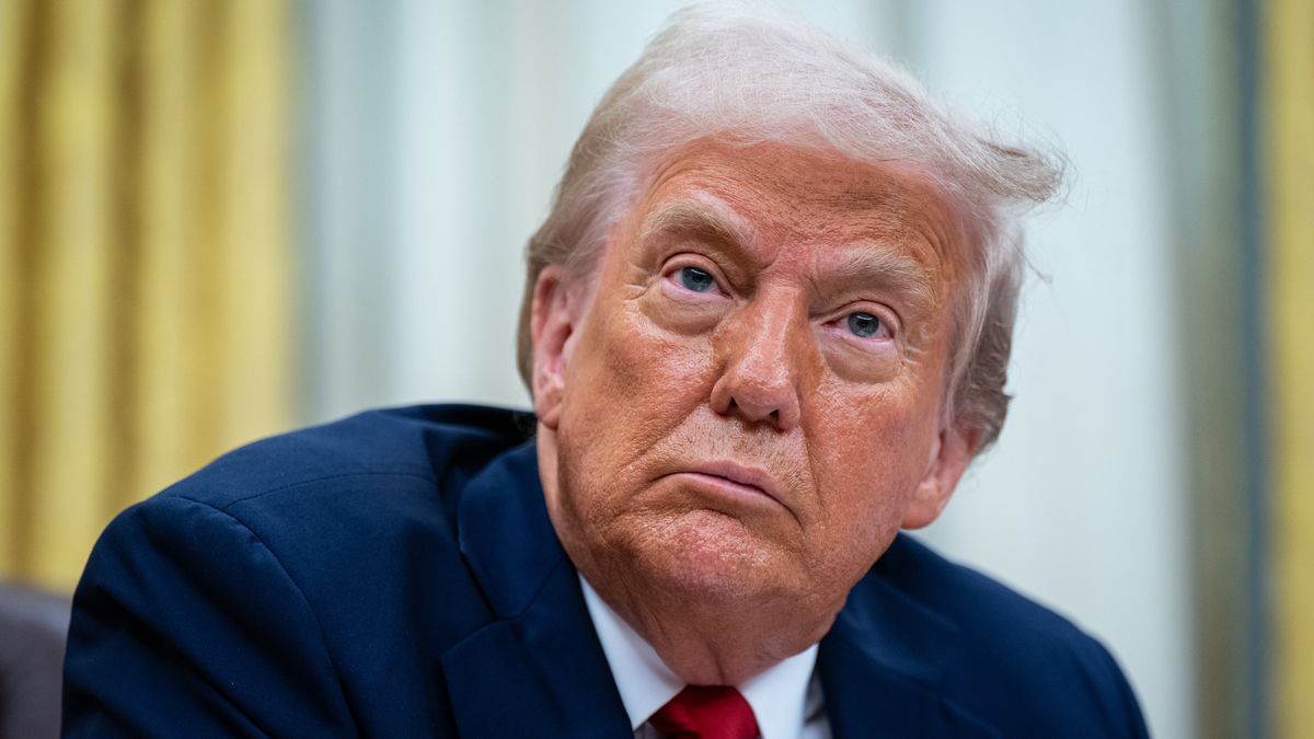 Trump ułaskawił bandytę. Ten zaatakował chłopca