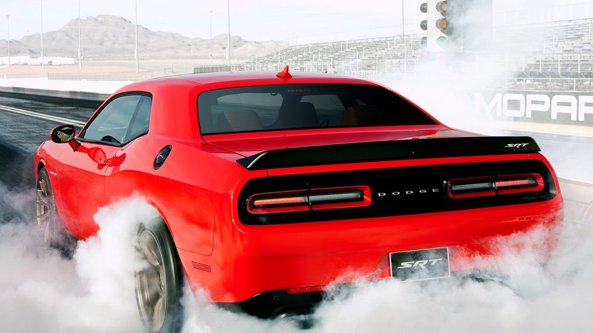 Pierwszy Dodge Challenger SRT Hellcat (2014) (fot. Dodge)