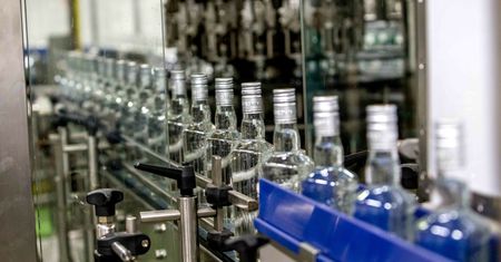 Ambitne plany producenta znanej wódki. Zatrudni pół tysiąca osób