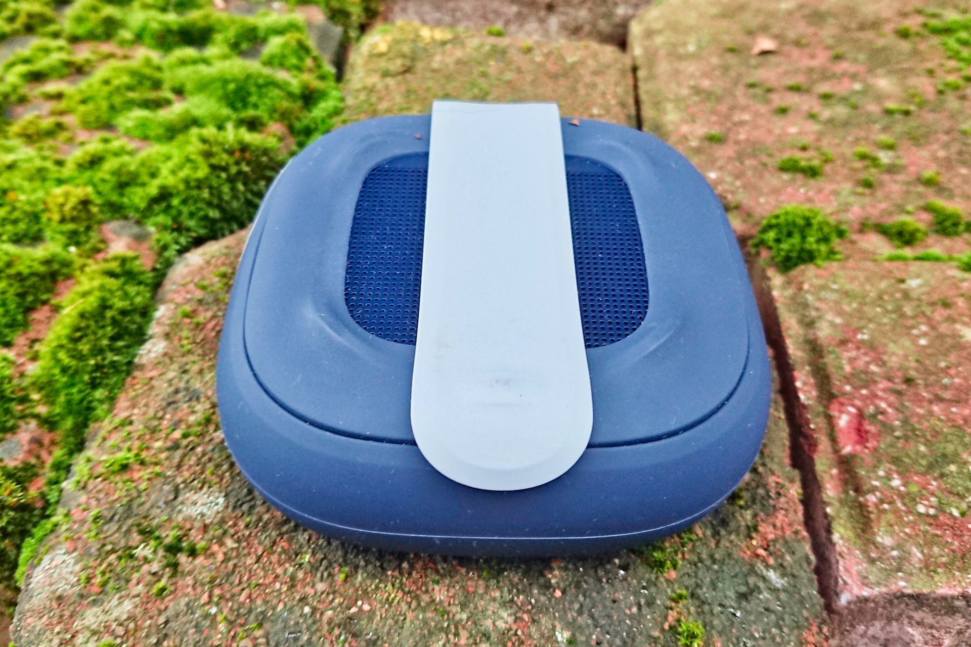 Bose SoundLink Micro - jak sprawdza się niewielki głośniczek Bluetooth za... 500 zł  [TEST] 4
