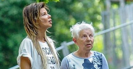 Mama Górniak znów jest w szpitalu. "Narzekała na ból serca"