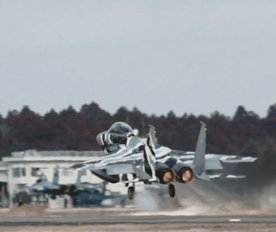 Start samolotu F-15 Eagle w zwolnionym tempie to jedna z piękniejszych rzeczy, jakie dzisiaj zobaczycie